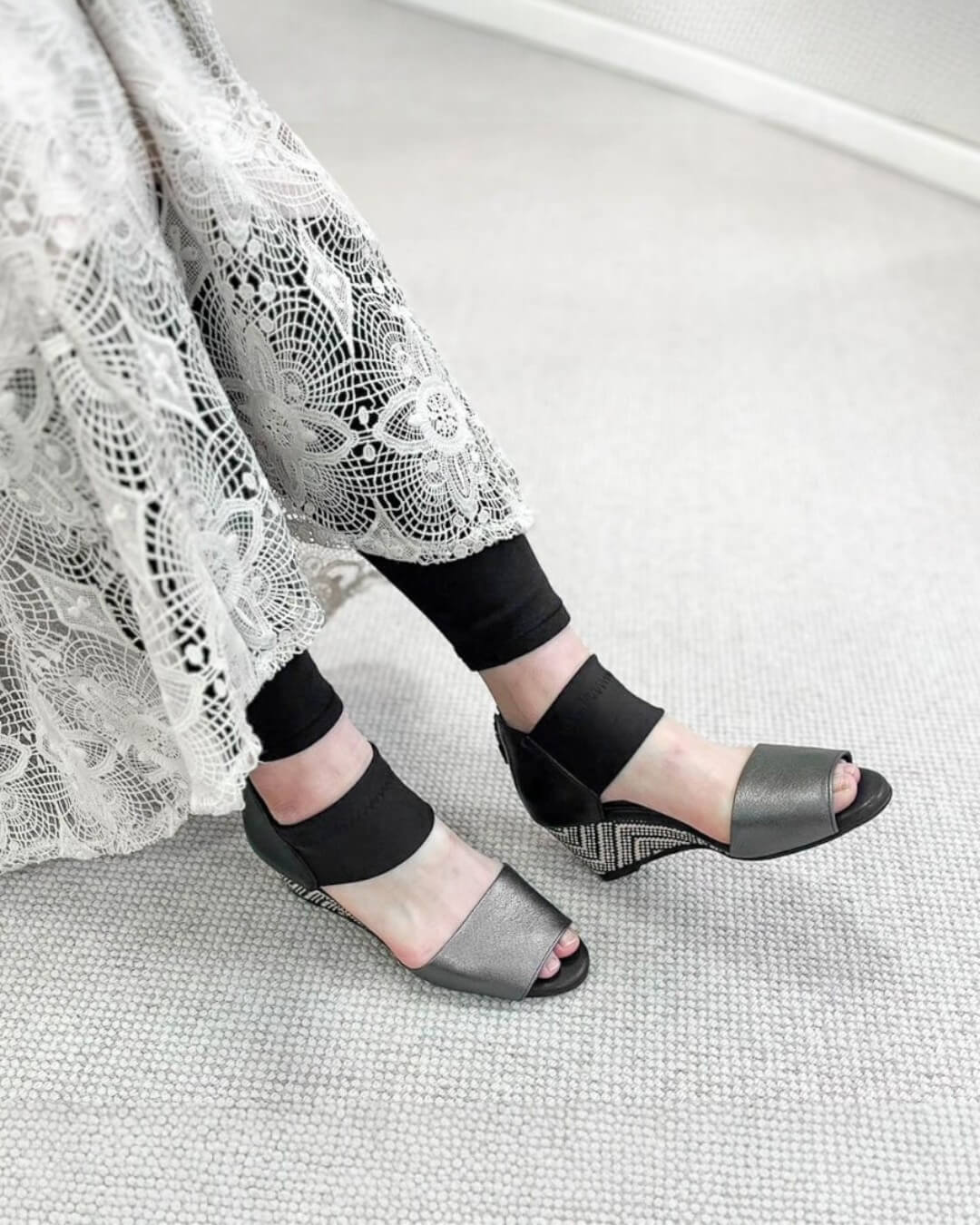 【212400】アンクルサンダル