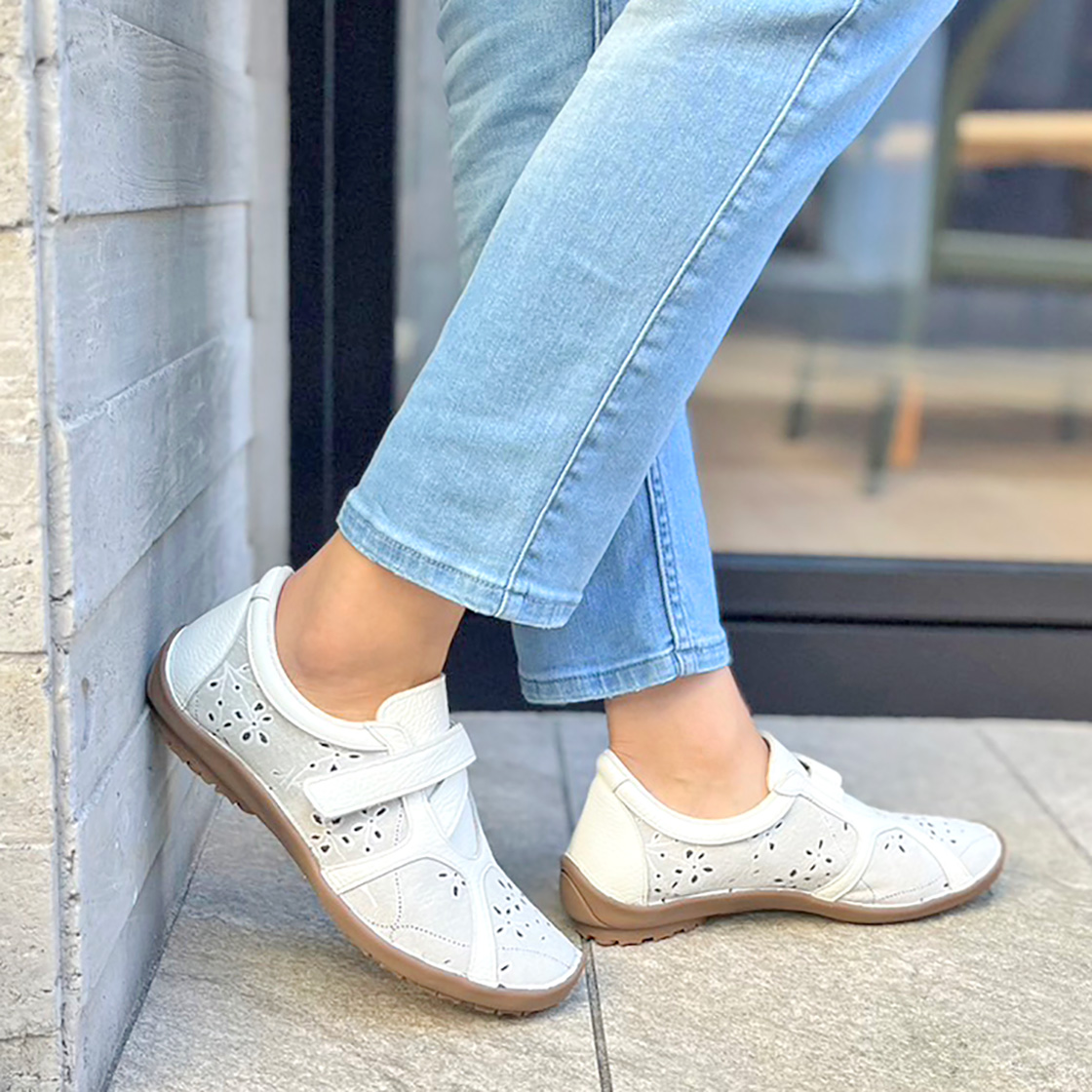 【771301】ベルクロスニーカー