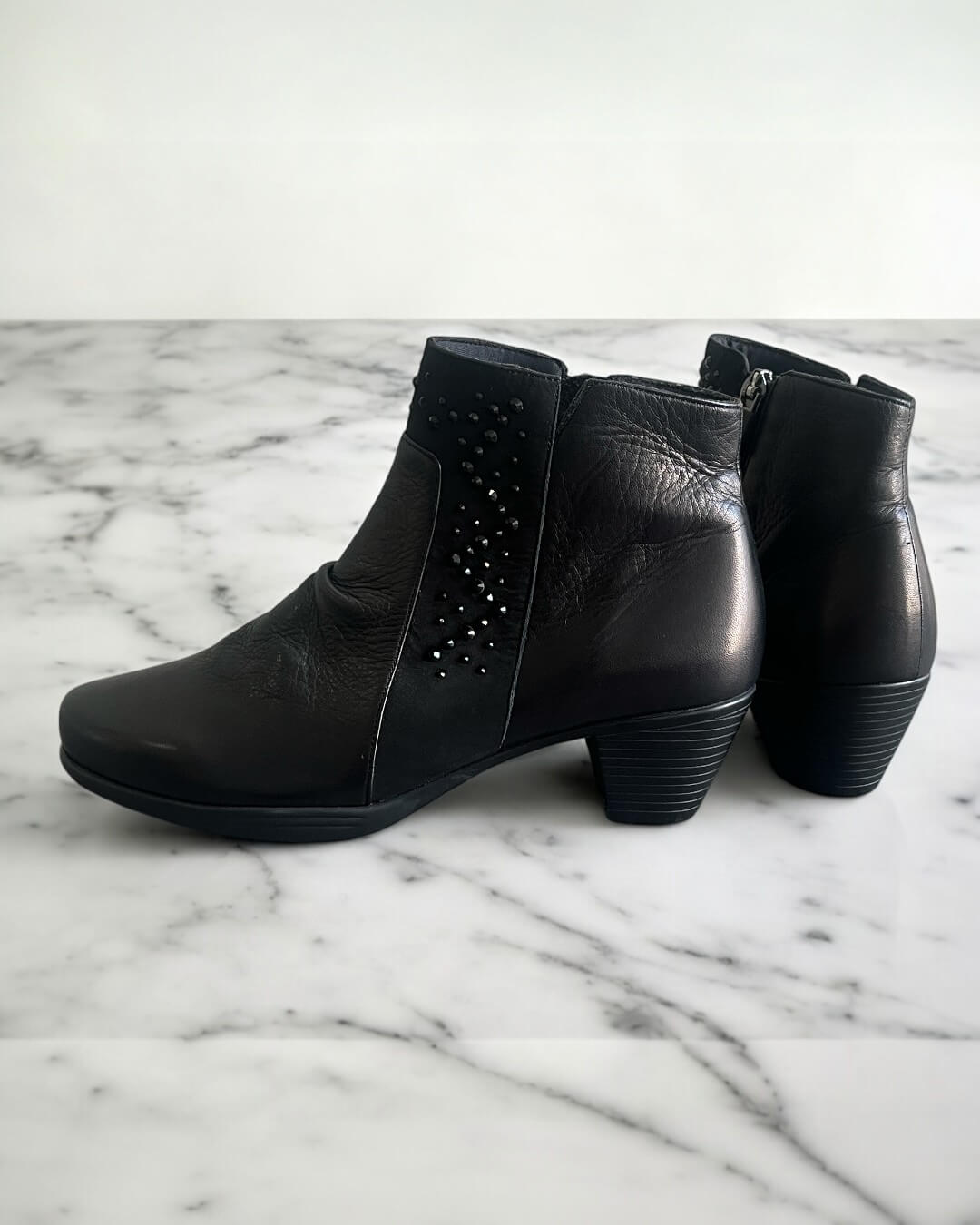 【88982】ラインストーンブーツ