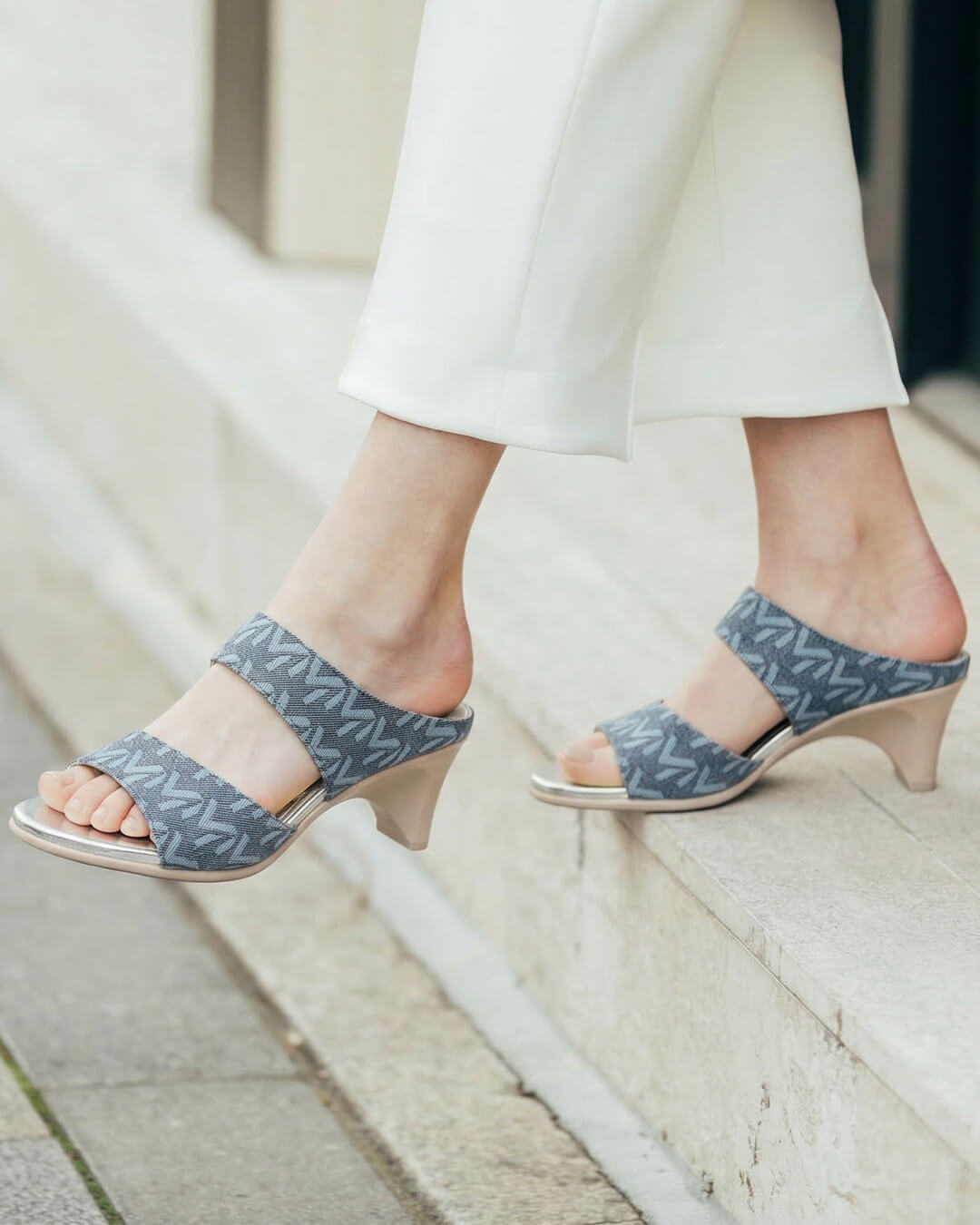 【212102】ミュールサンダル