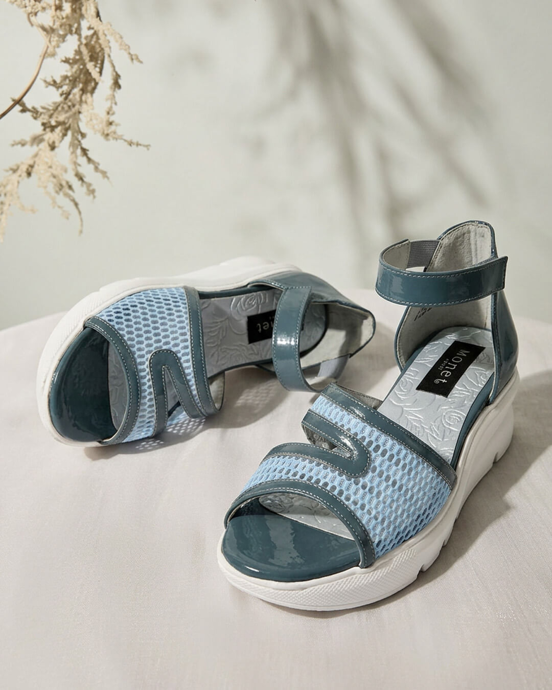 【241651】メッシュサンダル