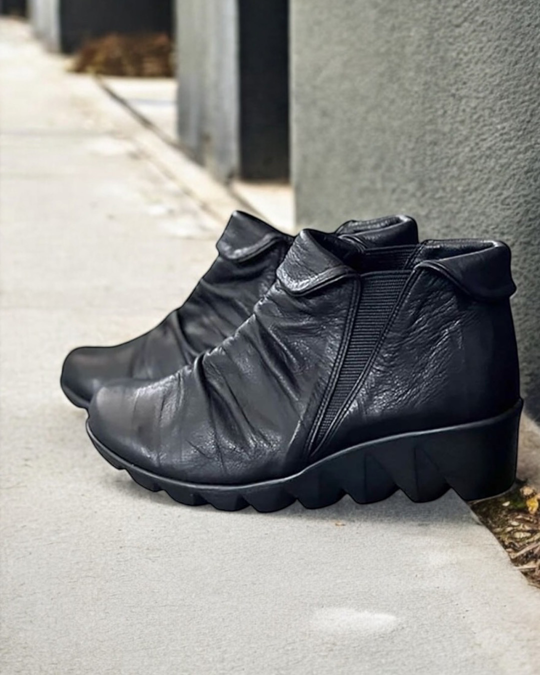 【244300】サイドゴアブーツ