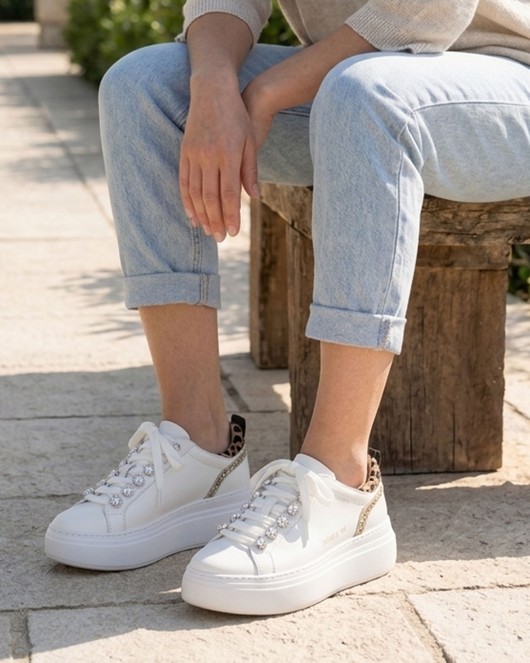 【90113】ジュエリースニーカー