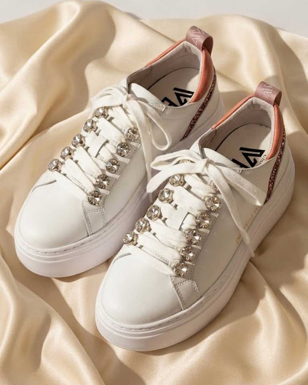 【90113】ジュエリースニーカー