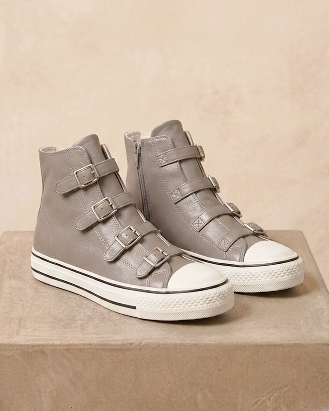 【VIRGIN】ハイカットスニーカー