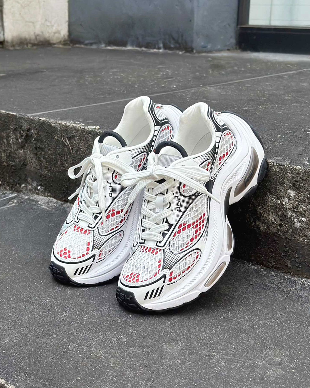 【DRAGON】ボリュームスニーカー