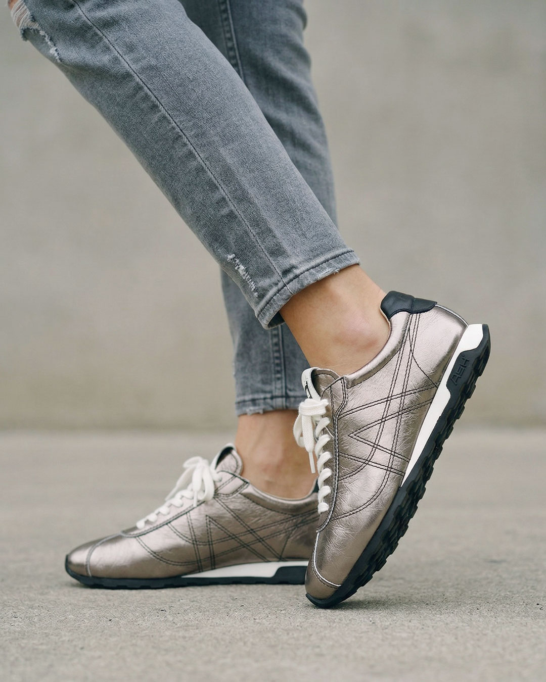 【KILL BILL】ローカットスニーカー