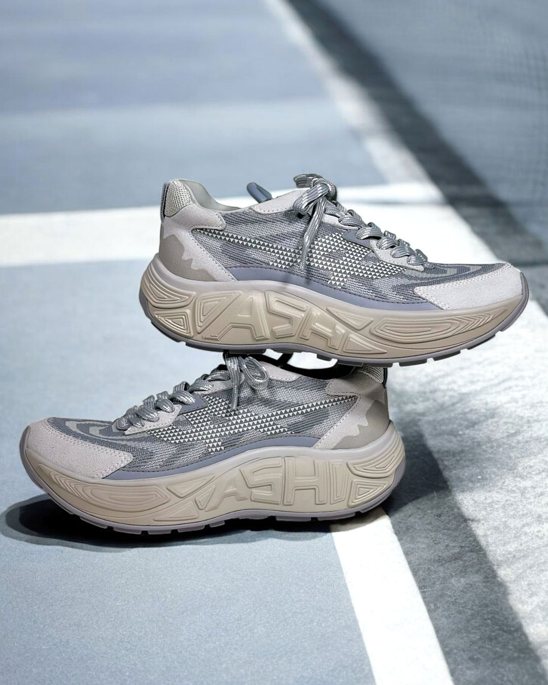 【EAGLE】厚底スニーカー