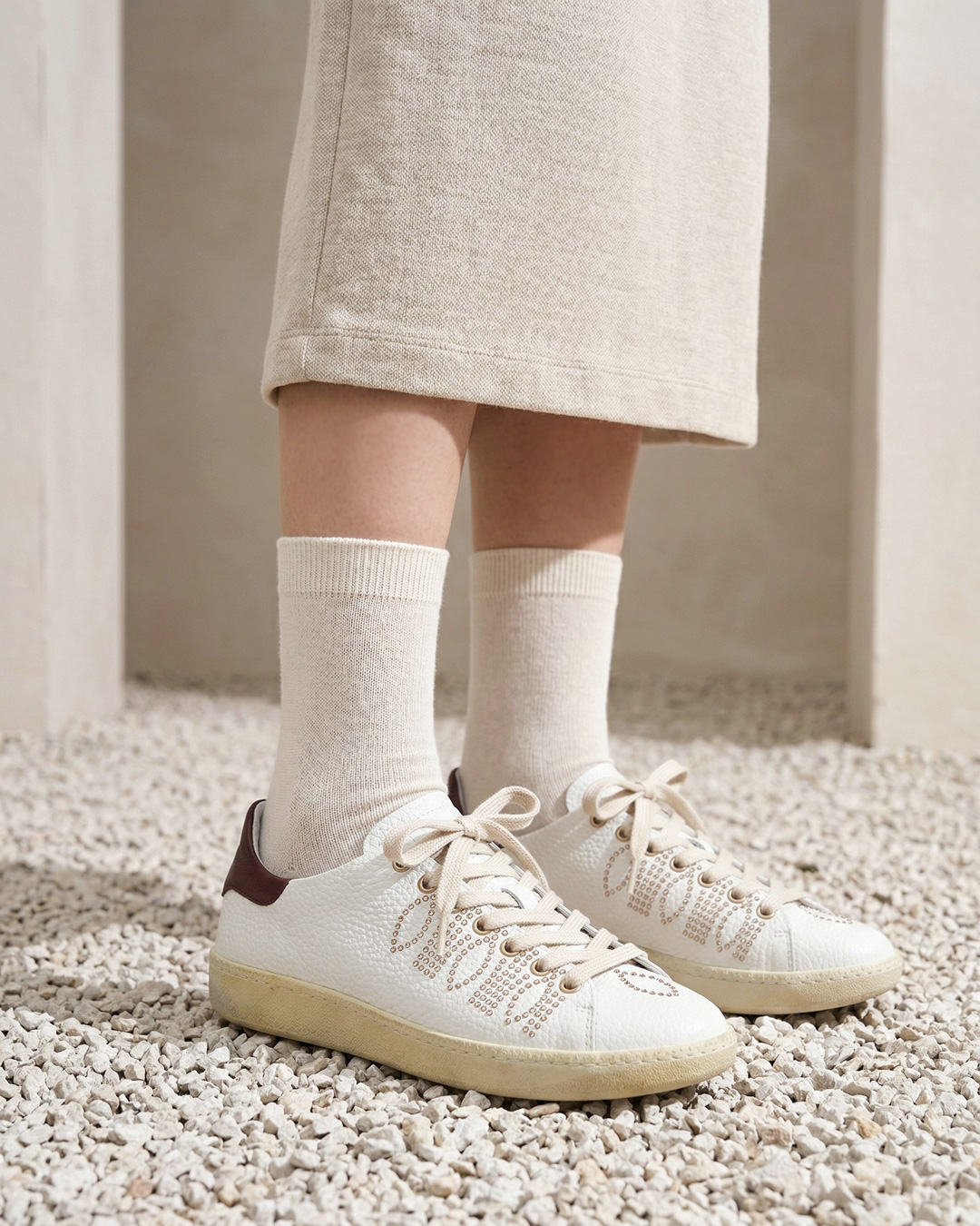 【STAR STUDS】スタッズスニーカー