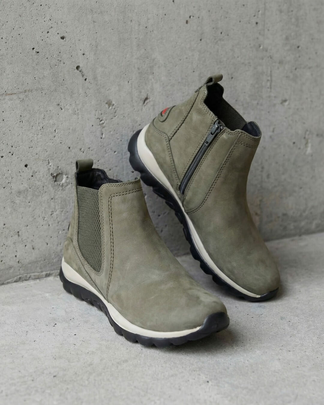 【56860】rolling soft ブーツ