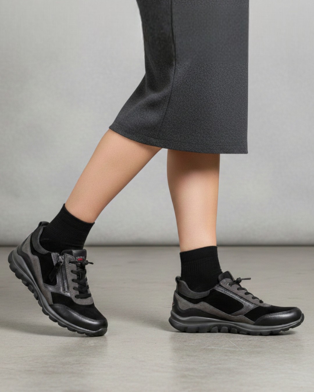 【56967】rolling soft スニーカー