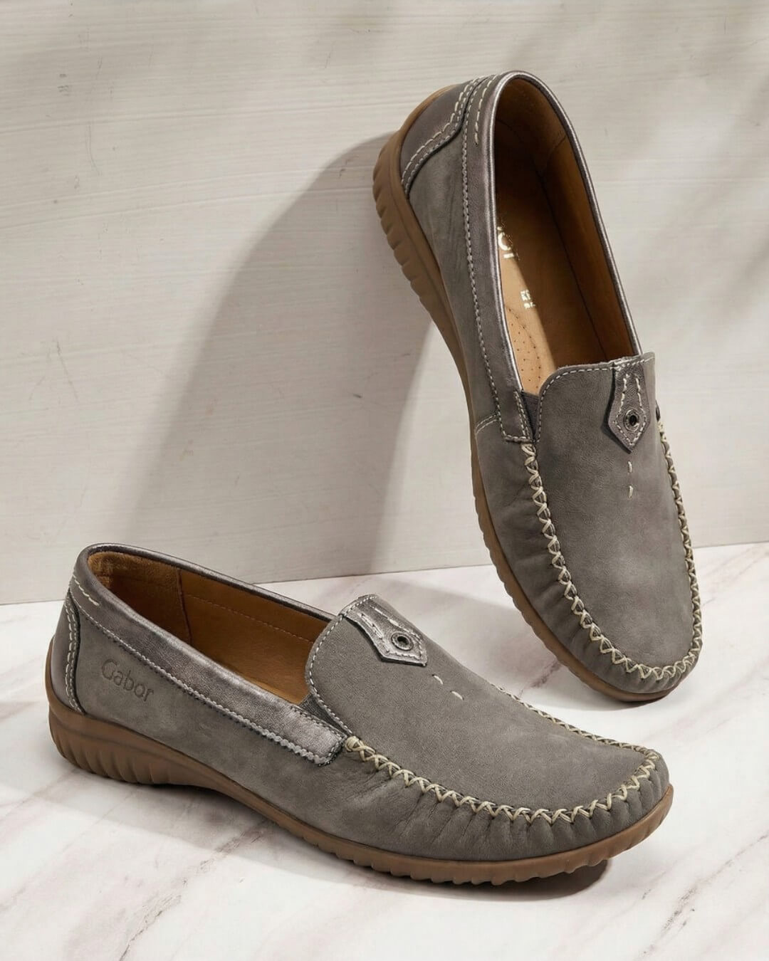 【66090】モカシンシューズ