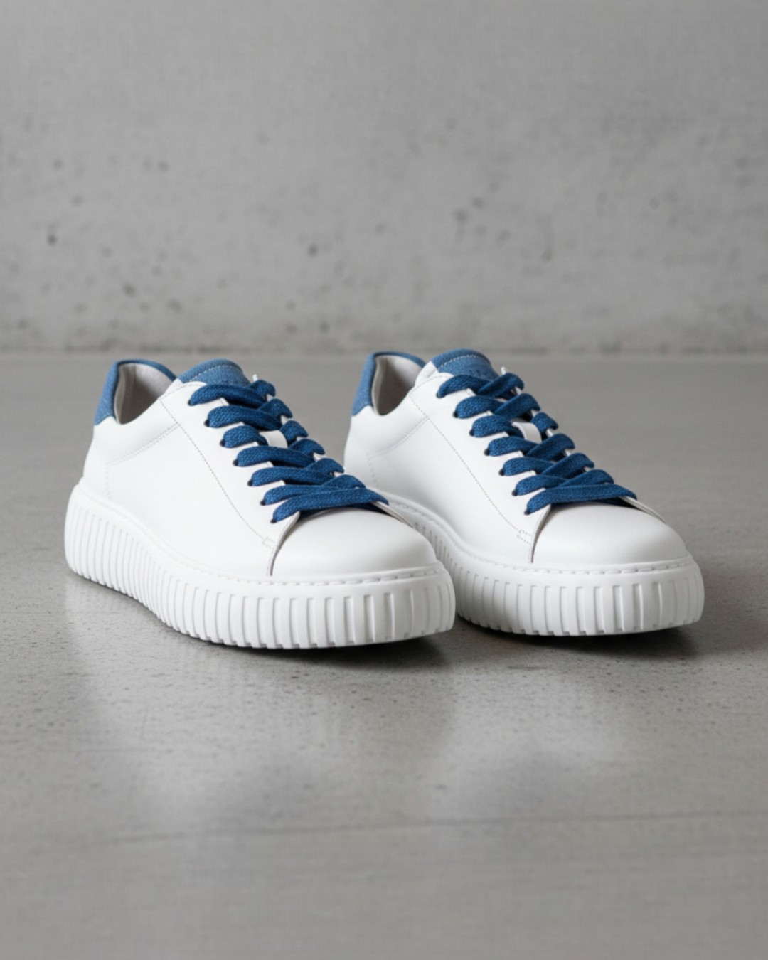 【66426】厚底スニーカー