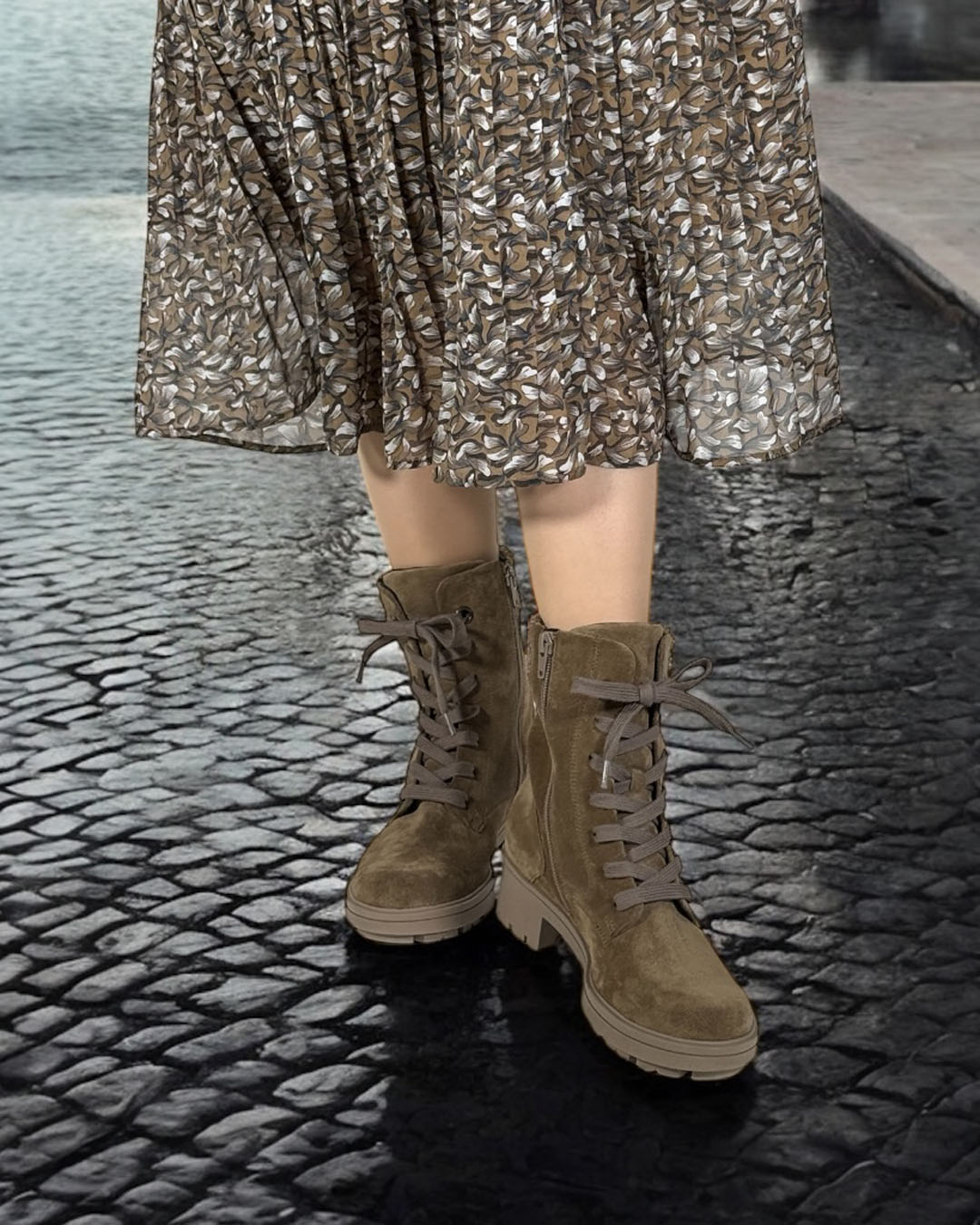 【71771】レースアップショートブーツ