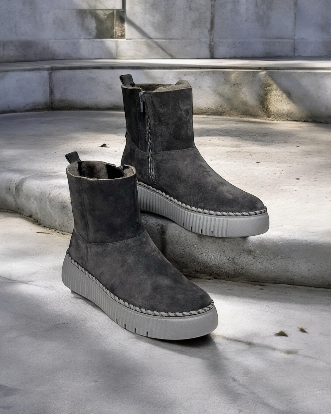 【73542】ムートンショートブーツ