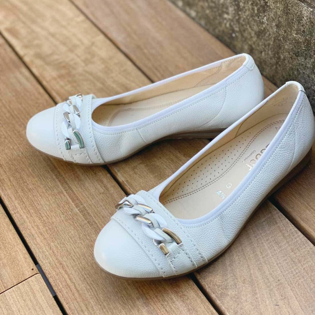 【82621】チェーンデザインバレエパンプス