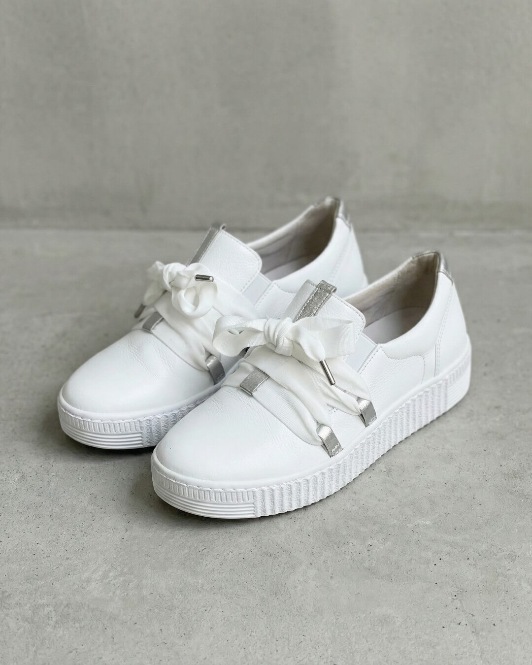 【03333】リボンスリッポン