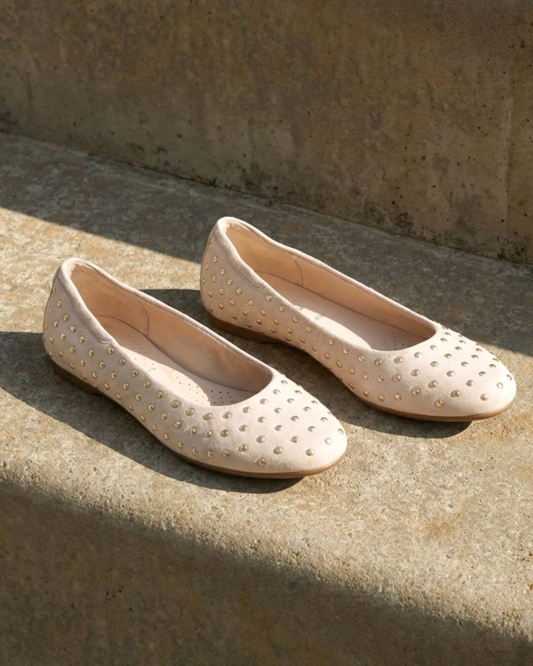 【84124】スタッズパンプス