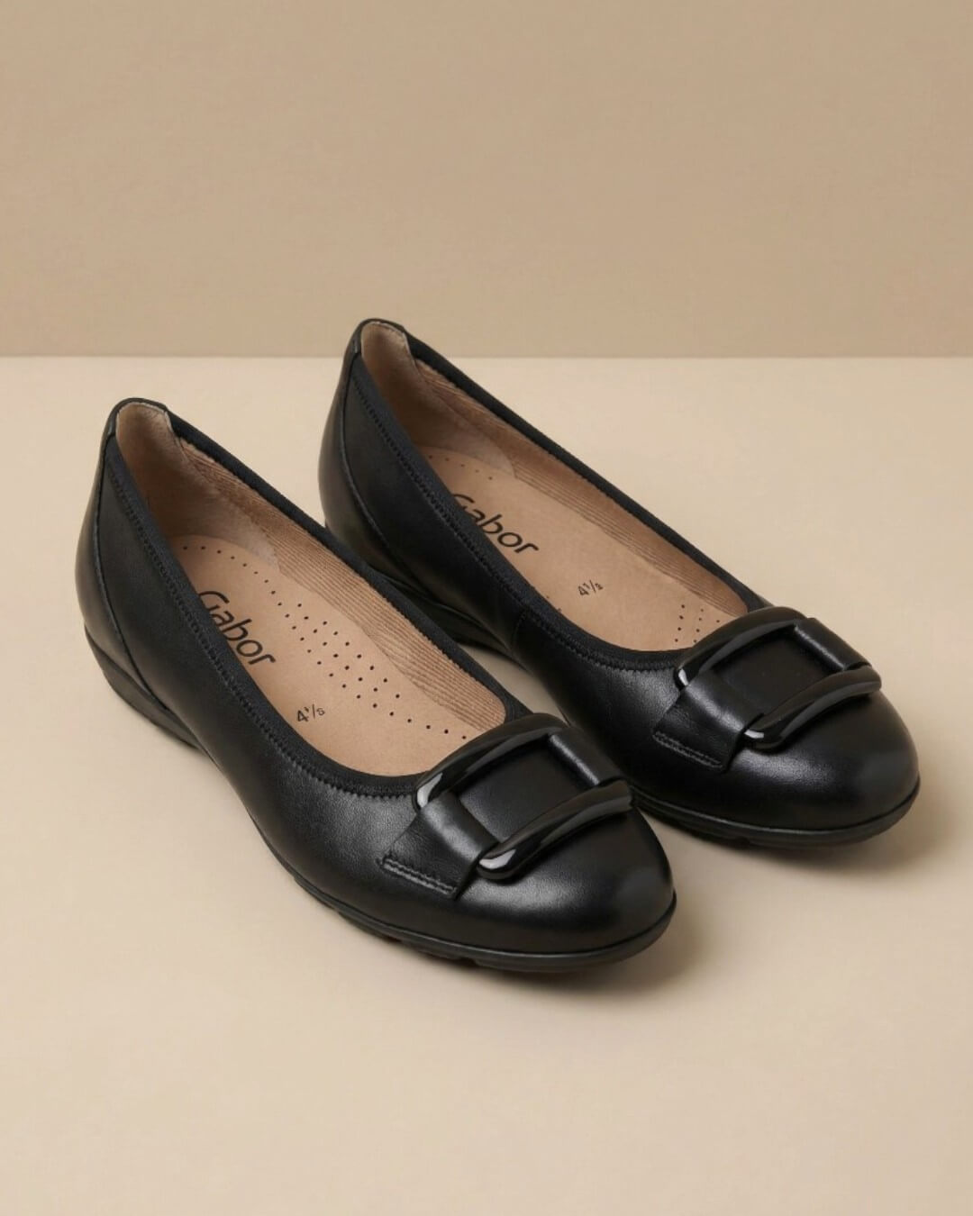 【84166】フラットパンプス