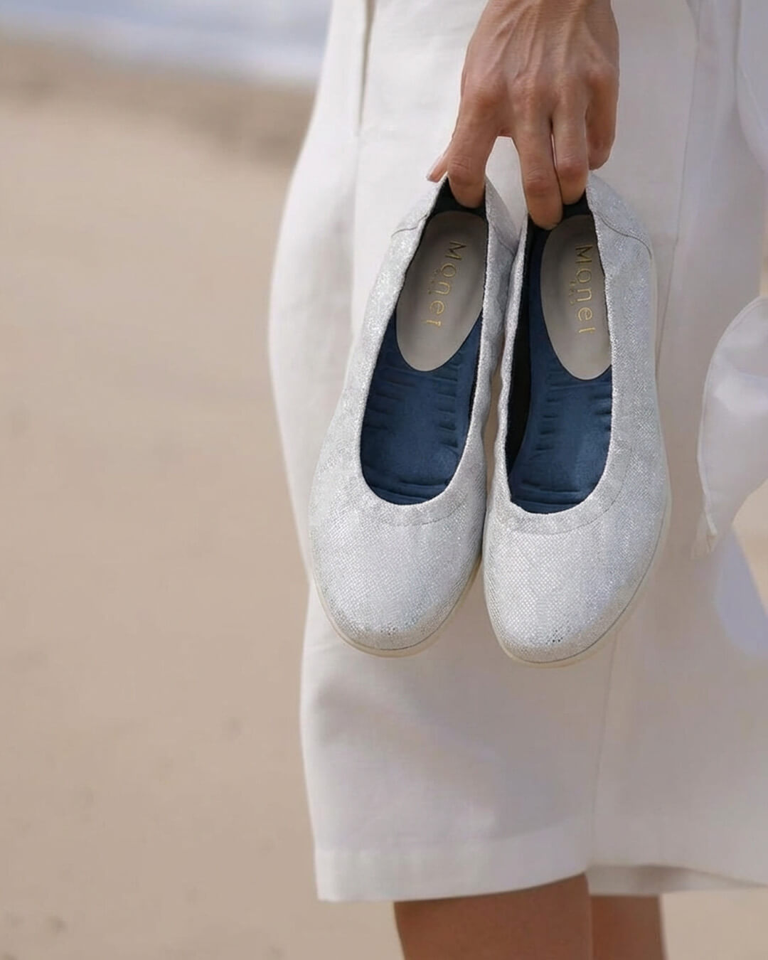 【881408】バレエシューズ