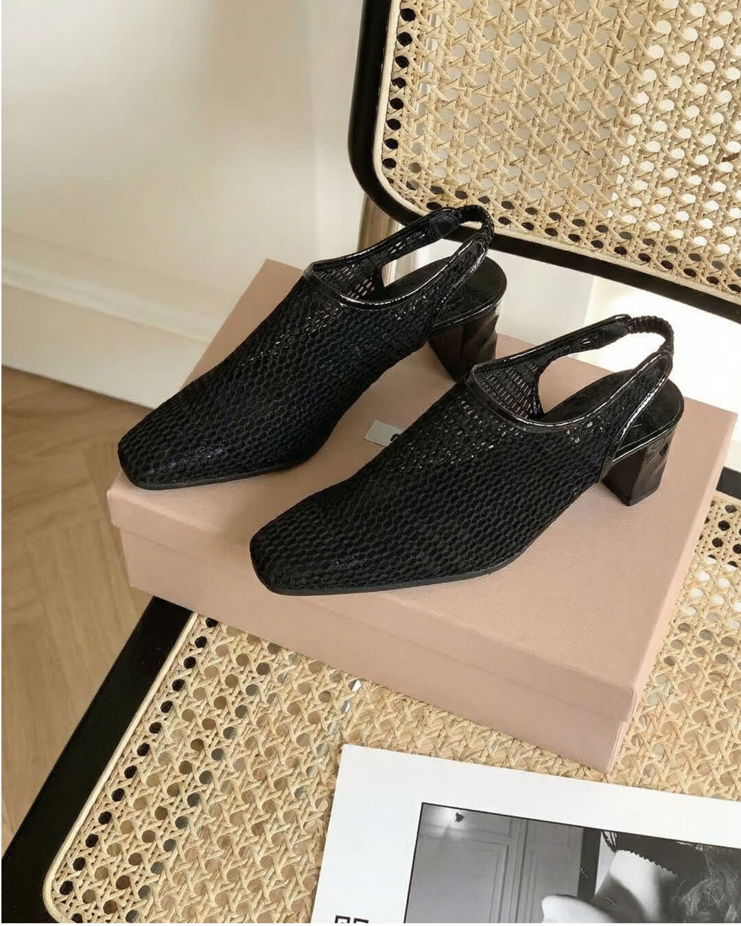 【881610】メッシュバックベルト
