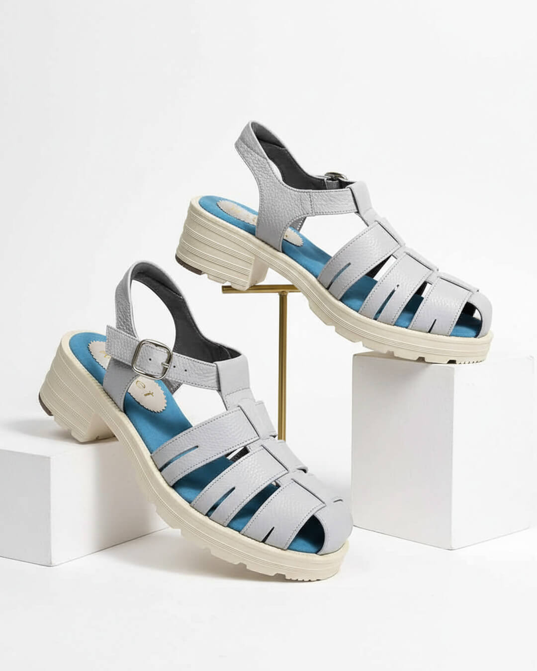 【881650】グルカサンダル