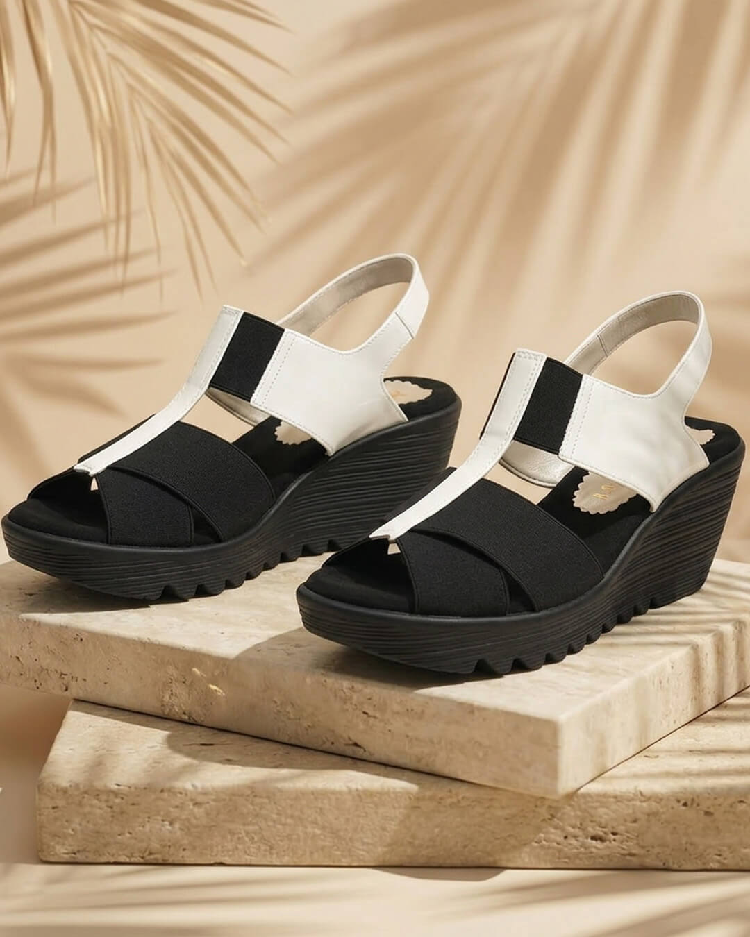 【881652】厚底サンダル