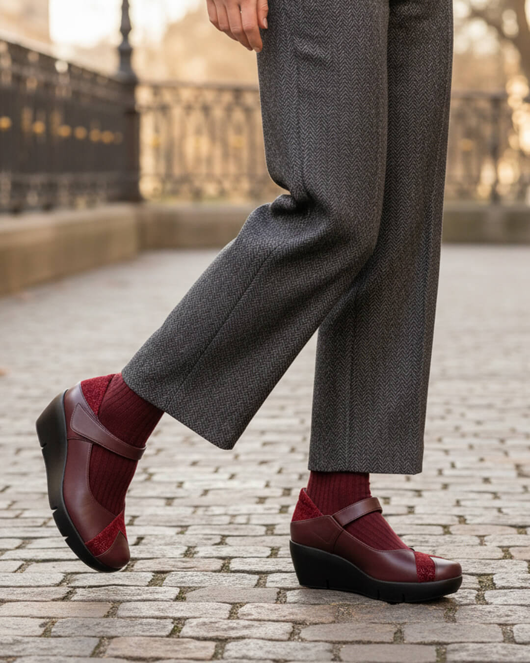 【883511】甲ベルトシューズ