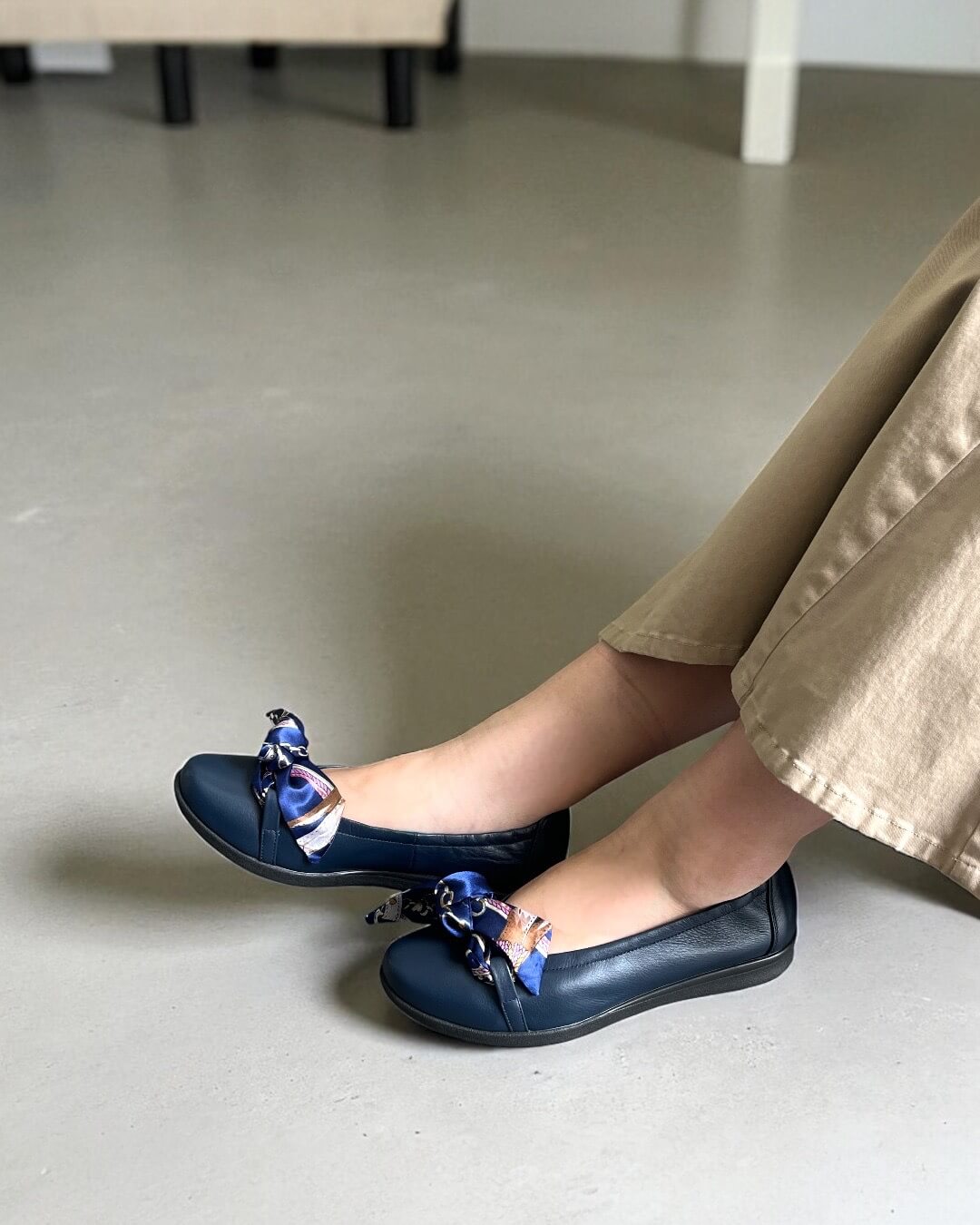 【883512】スカーフリボンシューズ