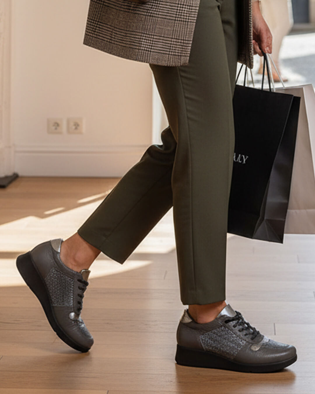 【883530】レースアップシューズ