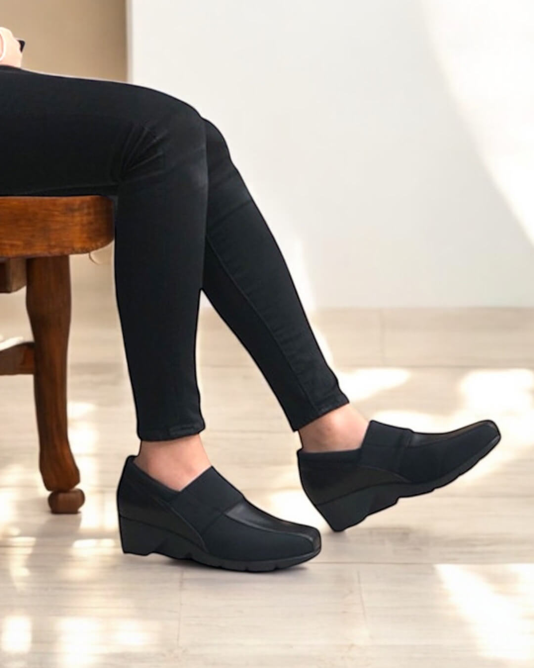 【88951】超軽量スリッポン